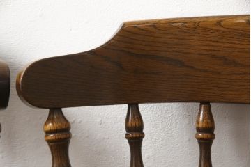 中古　カントリーハウス　秋山木工　ナラ材　上質なつくりが魅力的なダイニングチェア4脚セット(板座チェア、椅子)(R-052943)