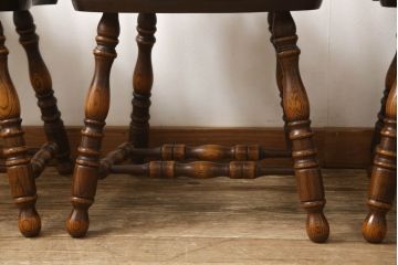 中古　カントリーハウス　秋山木工　ナラ材　上質なつくりが魅力的なダイニングチェア4脚セット(板座チェア、椅子)(R-052943)