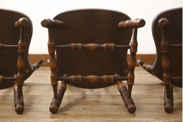中古　カントリーハウス　秋山木工　ナラ材　上質なつくりが魅力的なダイニングチェア4脚セット(板座チェア、椅子)(R-052943)