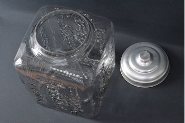 昭和レトロ　乳菓カルケット　ガラス瓶(エンボス、アルミ蓋、ガラスビン、小物収納、ディスプレイ)(R-052944)