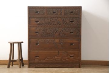 中古　美品　軽井沢彫り　細やかな彫り込みが美しいチェスト(和たんす、引き出し、整理箪笥)(R-052949)
