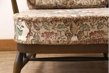 中古　美品　ERCOL(アーコール)　花柄のファブリックがお洒落な1人掛けソファ(ラウンジチェア、アームチェア、椅子、1シーターソファ)(R-052955)
