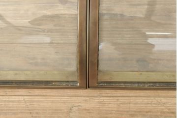 フランスアンティーク　激レアデザイン!　真鍮枠　背面鏡張り、底面までガラス張りのRガラス卓上ショーケース(ガラスケース、陳列棚、店舗什器)(R-052964)