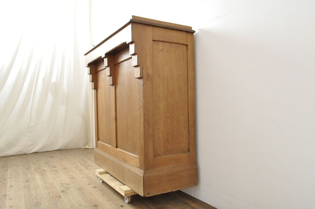 イギリスアンティーク オーク材 使い込まれた木の味わいが楽しめる教台(教壇、説教台、カウンターテーブル)(R-052981)