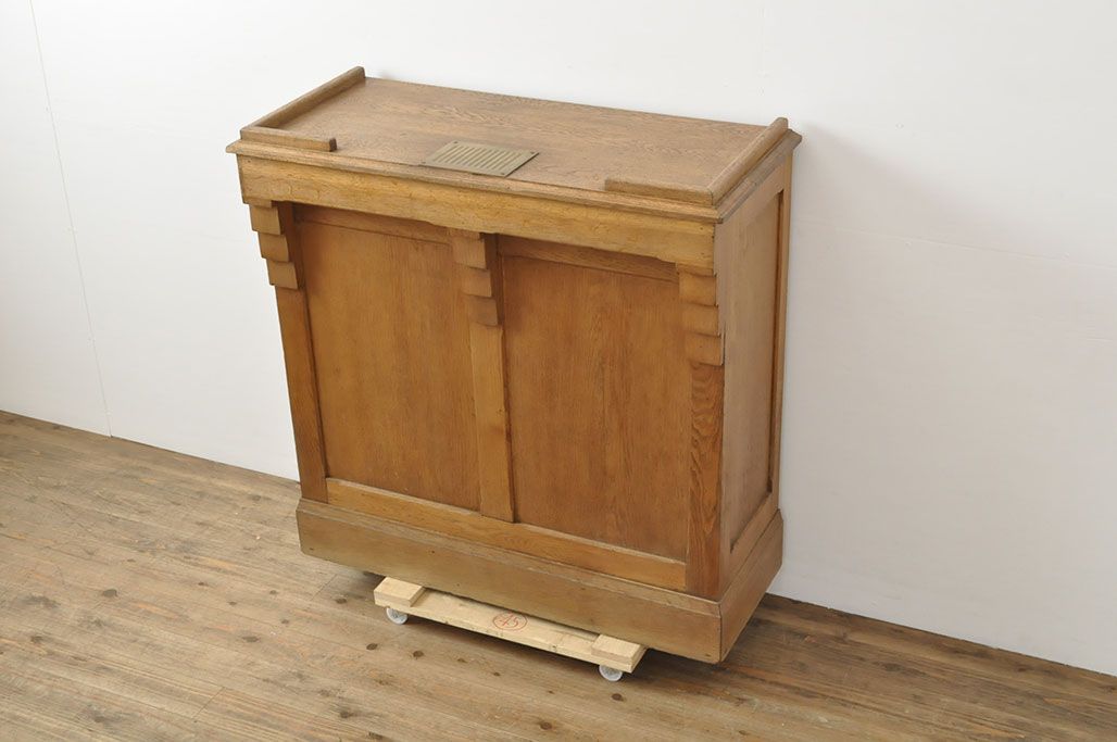 イギリスアンティーク オーク材 使い込まれた木の味わいが楽しめる教台(教壇、説教台、カウンターテーブル)(R-052981)