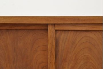 和製アンティーク　前面ケヤキ材　シンプルなつくりで取り入れやすいローボード(テレビ台、戸棚、収納棚)(R-052986)
