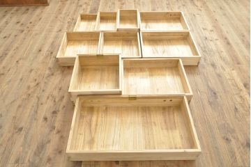 和製アンティーク　総桐材　収納力抜群!引き出しの配列が珍しい和たんす(桐箪笥、桐たんす、時代箪笥、整理たんす、小箪笥、引き出し、チェスト)(R-052988)