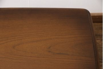 中古　カリモク家具(karimoku)　コンパクトなサイズ感が魅力的なセンターテーブル(ローテーブル、サイドテーブル)(R-052989)