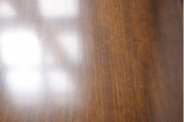 中古　カリモク家具(karimoku)　コンパクトなサイズ感が魅力的なセンターテーブル(ローテーブル、サイドテーブル)(R-052989)