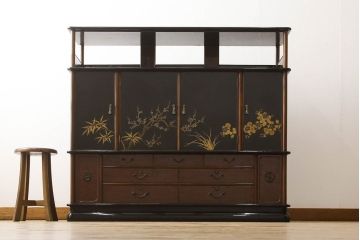 中古　美品　輪島塗り　最高級　総漆塗り　立体的な高蒔絵が美しい収納棚(定価約450万円)(戸棚、飾り棚、引き出し)(R-052990)