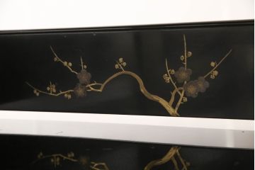 中古　美品　輪島塗り　最高級　総漆塗り　立体的な高蒔絵が美しい収納棚(定価約450万円)(戸棚、飾り棚、引き出し)(R-052990)