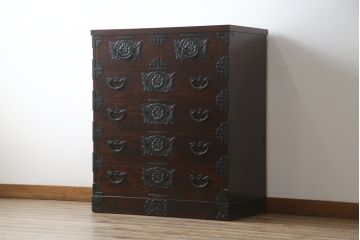 中古　訳あり品　岩谷堂箪笥　和の趣溢れる重厚感たっぷりな整理箪笥(チェスト、引き出し、和タンス、衣装箪笥)(R-052991)