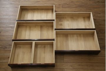中古　訳あり品　岩谷堂箪笥　和の趣溢れる重厚感たっぷりな整理箪笥(チェスト、引き出し、和タンス、衣装箪笥)(R-052991)