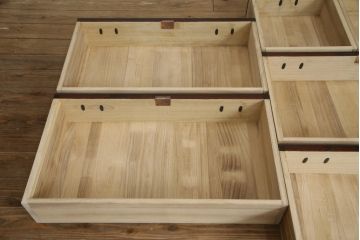 中古　訳あり品　岩谷堂箪笥　和の趣溢れる重厚感たっぷりな整理箪笥(チェスト、引き出し、和タンス、衣装箪笥)(R-052991)