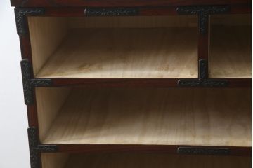 中古　訳あり品　岩谷堂箪笥　和の趣溢れる重厚感たっぷりな整理箪笥(チェスト、引き出し、和タンス、衣装箪笥)(R-052991)