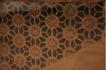 ラフジュ工房オリジナル　古建具リメイク　組子風デザインの扉が空間のアクセントにもなるテレビボード(テレビ台、ローボード、収納棚、戸棚)(R-052992)