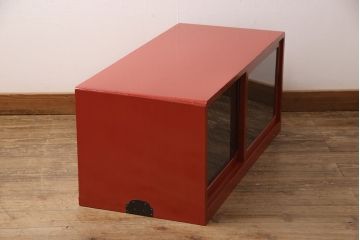 和製アンティーク　レーザー組子入り　お部屋のアクセントになる朱塗りのテレビ台(テレビボード、ローボード、収納棚)(R-052994)