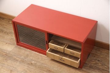 和製アンティーク　レーザー組子入り　お部屋のアクセントになる朱塗りのテレビ台(テレビボード、ローボード、収納棚)(R-052994)