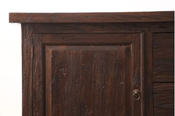 中古　海外輸入家具　展示品　美品　木の風合いが味わい深い総無垢材製のカウンターテーブル(サイドキャビネット、サイドボード、収納棚、リビングボード)(R-052995)