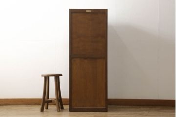 中古　美品　松本民芸家具　シンプルな作りで合わせやすいD型小物整理箪笥(定価約23万円)(縦型チェスト、引き出し、収納タンス)(R-052997)