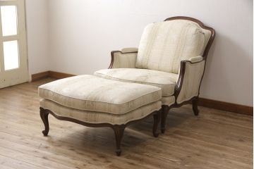 中古　美品　DREXEL HERITAGE(ドレクセルヘリテイジ)　クラシカルな佇まいが目を引く1人掛けソファ+オットマンセット(定価約80万円)(アームチェア、一人掛けソファ)(R-052999)