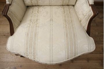 中古　美品　DREXEL HERITAGE(ドレクセルヘリテイジ)　クラシカルな佇まいが目を引く1人掛けソファ+オットマンセット(定価約80万円)(アームチェア、一人掛けソファ)(R-052999)