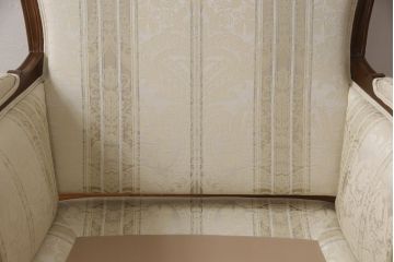 中古　美品　DREXEL HERITAGE(ドレクセルヘリテイジ)　クラシカルな佇まいが目を引く1人掛けソファ+オットマンセット(定価約80万円)(アームチェア、一人掛けソファ)(R-052999)