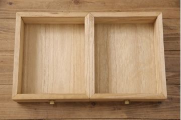 中古　美品　モダンなデザインが目を引く桐箪笥風和タンス(衣装箪笥、着物箪笥)(R-053003)