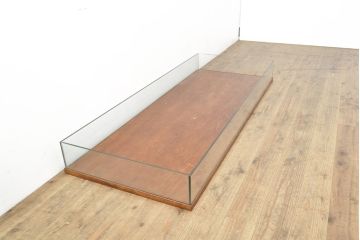 中古　シンプルなつくりの卓上ガラスケース(小物収納、陳列棚、店舗什器、展示台)(R-053010)