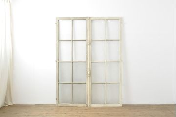 フランスアンティーク　人気のオーバル型ドアノブが付いた、ホワイトとミントグリーンの優しい色合いが可愛らしいガラス扉2枚セット(親子ドア、建具)(R-053017)