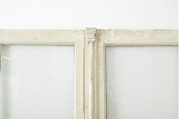 フランスアンティーク　人気のオーバル型ドアノブが付いた、ホワイトとミントグリーンの優しい色合いが可愛らしいガラス扉2枚セット(親子ドア、建具)(R-053018)