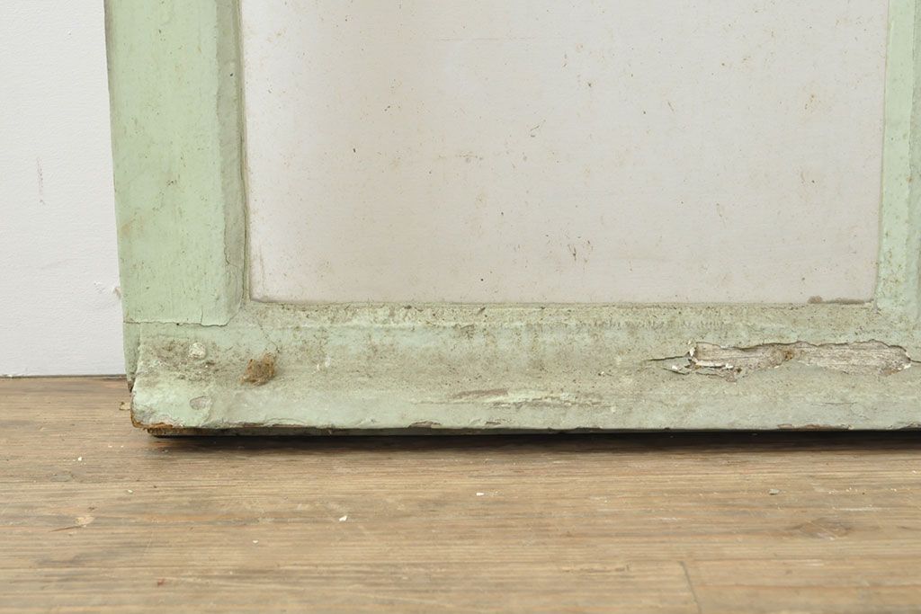 フランスアンティーク　人気のオーバル型ドアノブが付いた、ホワイトとミントグリーンの優しい色合いが可愛らしいガラス扉2枚セット(親子ドア、建具)(R-053018)