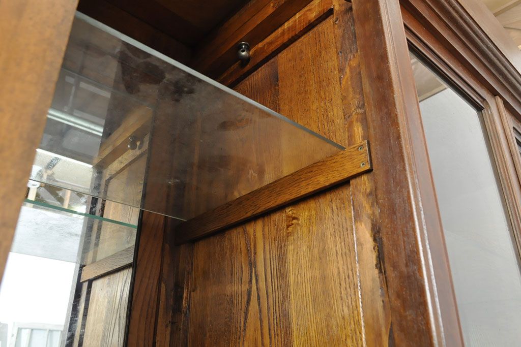 フランスアンティーク　マホガニー材　凛とした佇まいがお部屋の気品を高める上質なキャビネット(収納棚、戸棚、キャビネット)(R-053022)