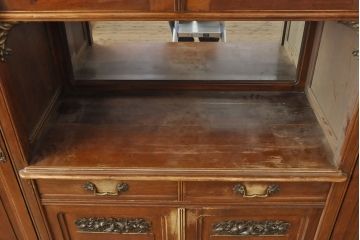 フランスアンティーク　マホガニー材　凛とした佇まいがお部屋の気品を高める上質なキャビネット(収納棚、戸棚、キャビネット)(R-053022)