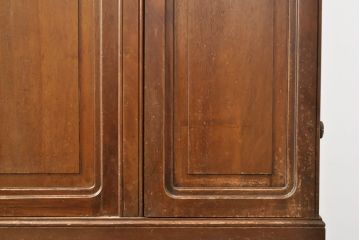 フランスアンティーク　マホガニー材　凛とした佇まいがお部屋の気品を高める上質なキャビネット(収納棚、戸棚、キャビネット)(R-053022)