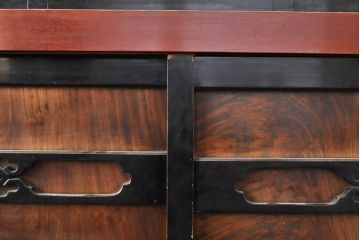 和製アンティーク　和モダンなお部屋にぴったりのツートンカラーが目を引く重ね水屋箪笥(収納棚、戸棚、食器棚、キャビネット)(R-053023)