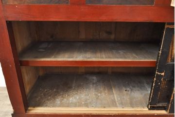 和製アンティーク　和モダンなお部屋にぴったりのツートンカラーが目を引く重ね水屋箪笥(収納棚、戸棚、食器棚、キャビネット)(R-053023)