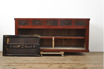 和製アンティーク　和モダンなお部屋にぴったりのツートンカラーが目を引く重ね水屋箪笥・下段(収納棚、戸棚、食器棚、サイドボード)(R-053025)