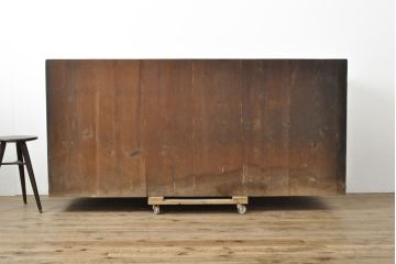 和製アンティーク　和モダンなお部屋にぴったりのツートンカラーが目を引く重ね水屋箪笥・下段(収納棚、戸棚、食器棚、サイドボード)(R-053025)