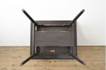 ビンテージ家具　松本民芸家具　和・洋どちらの空間にも取り入れやすい棚付きダイニングテーブル(食卓、2人掛け、ヴィンテージ)(R-053029)