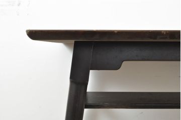 ビンテージ家具　松本民芸家具　和・洋どちらの空間にも取り入れやすい棚付きダイニングテーブル(食卓、2人掛け、ヴィンテージ)(R-053030)