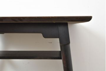 ビンテージ家具　松本民芸家具　和・洋どちらの空間にも取り入れやすい棚付きダイニングテーブル(食卓、2人掛け、ヴィンテージ)(R-053030)
