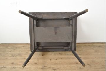 ビンテージ家具　松本民芸家具　和・洋どちらの空間にも取り入れやすい棚付きダイニングテーブル(食卓、2人掛け、ヴィンテージ)(R-053030)