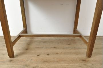 昭和レトロ　ラワン材　シンプルな造りとレトロな佇まいが魅力的なデスク(ワークデスク、在宅ワーク、在宅用、作業台)(R-053032)