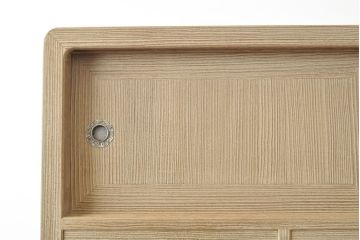 中古　最高級　国産　かくし付き　透かしの引手が魅力的な職人手造りの総桐箪笥(四方丸、大丸)(桐たんす、和箪笥、和たんす、衣装箪笥)(R-053047)