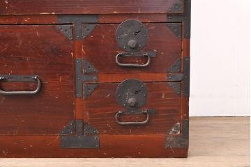 和製アンティーク　小振りなサイズが取り入れやすい!趣あふれる時代箪笥ローボード(ローチェスト、テレビ台、テレビボード、引き出し)(R-053048)
