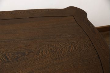 中古　美品　タガヤサン　細やかな彫刻が美しい、ガラス天板付きダイニングテーブル(食卓)(R-053051)