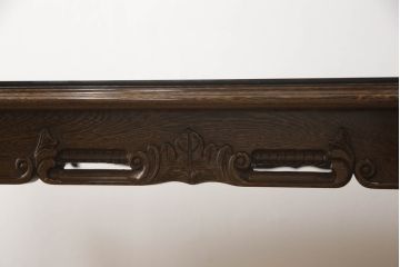 中古　美品　タガヤサン　細やかな彫刻が美しい、ガラス天板付きダイニングテーブル(食卓)(R-053051)