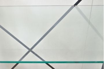 中古　ガラス棚とアイアンの組み合わせがクールでかっこいいアイアンラック(飾り棚、シェルフ、オープンラック、収納棚)(R-053053)