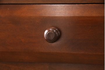 中古　美品　松本民芸家具　シンプルな作りで合わせやすいD型小物整理箪笥(縦型チェスト、引き出し、収納タンス)(定価約27万円)(R-053063)